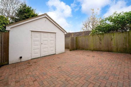 1 bedroom detached house to rent - Photo 2