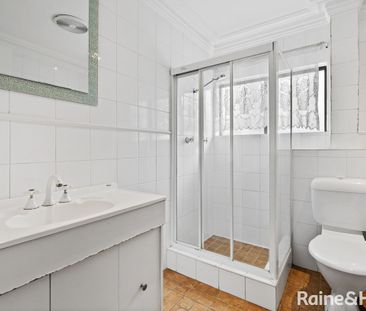 Top Floor Unit in Ideal Location - Photo 5