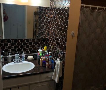 For Lease - 2123 Lawrence Avenue Unit# #1, Toronto, Ontario - Photo 4