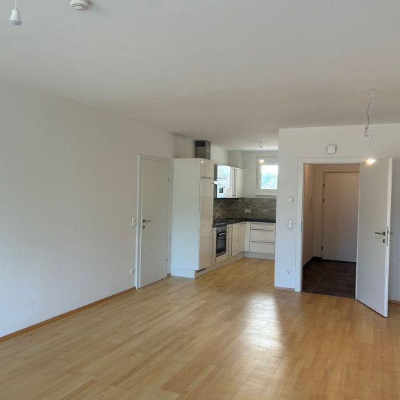 Moderne 3-Zimmer-Wohnung in Vösendorf: Balkon, 2 KFZ- Stellplätze & Top-Ausstattung! - Photo 1