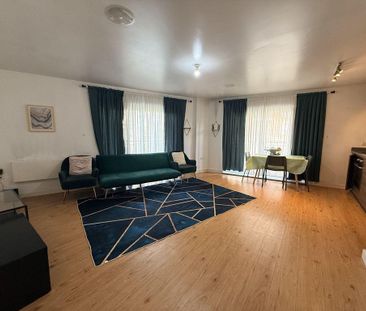 2 bedroom property to rent - Photo 1