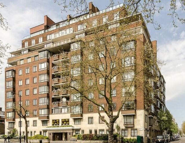 Newly Modernized 3-Bedroom Flat Near Hyde Park – Long Let Available - Photo 1
