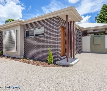 3/126 Long Street, 4350, Centenary Heights Qld - Photo 1