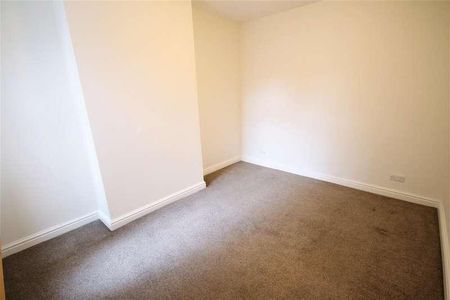 Cheetham Road, Swinton, Manchester, M27 - Photo 5