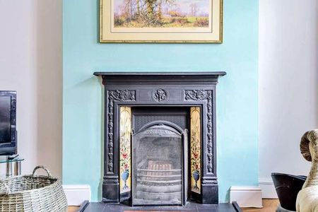 Devonshire Street, Cheltenham, Gloucestershire, GL50 - Photo 5