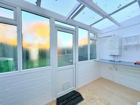 Rosewood Gardens, Marchwood, SO40 - Photo 4