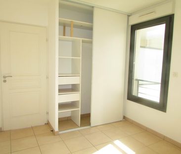 Location Appartement 2 pièces 42m² MARSEILLE 7ème - Photo 2