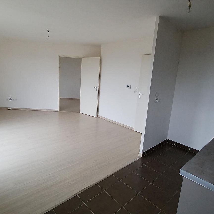 location Appartement T2 DE 47.44m² À PERSAN - Photo 1