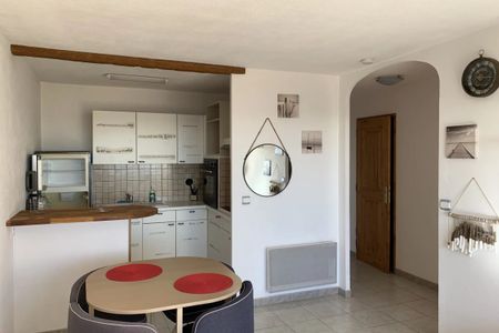 GRASSE Beau 2 pièces meublé+Park.sous-sol+cave - Photo 3