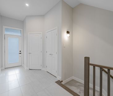 For Lease - 1082 LUNAR GLOW Crescent, Blossom Park - Airport and Ar... - Photo 2