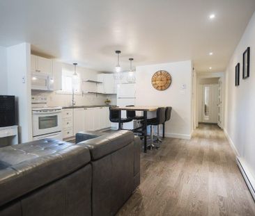 Beau grand 3 1/2 LUXUEUX avec walk-in disponible le 1er novembre 2025. - Photo 4