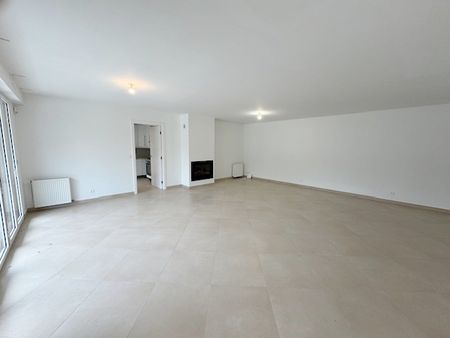 Location Appartement 4 pièces 126m² VILLENNES SUR SEINE 78670 - Photo 2