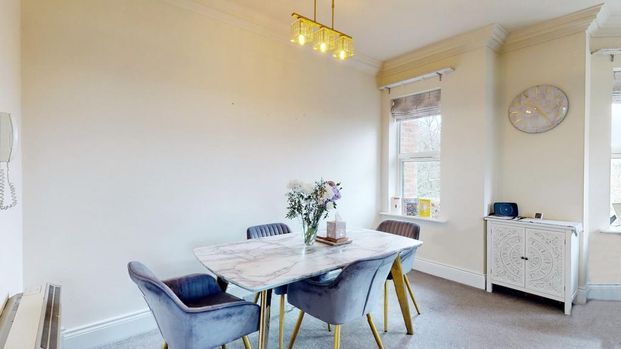 2 bedroom flat to rent - Photo 1