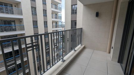 location Appartement T3 DE 65.63m² À CLICHY - Photo 4