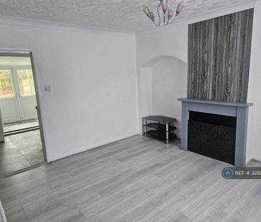 4 bedroom terraced house to rent - Photo 1