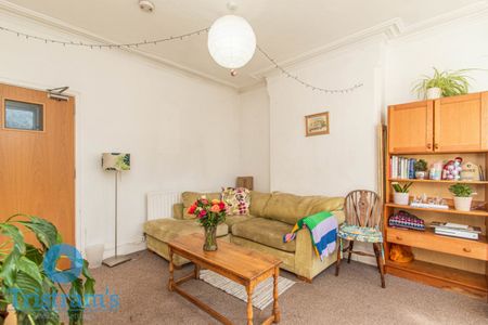 3 bed Mid Terraced House for Rent - Photo 2