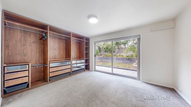 24 Erica Ave, Glen Iris - Photo 1