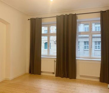 2 freie Zimmer in Berufstätigen WG - Wohnung am Hölderlinplatz - Foto 1