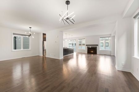 For Lease - 1010 Brian Good Avenue, Blossom Park - Airport and Area, Ontario - Photo 3