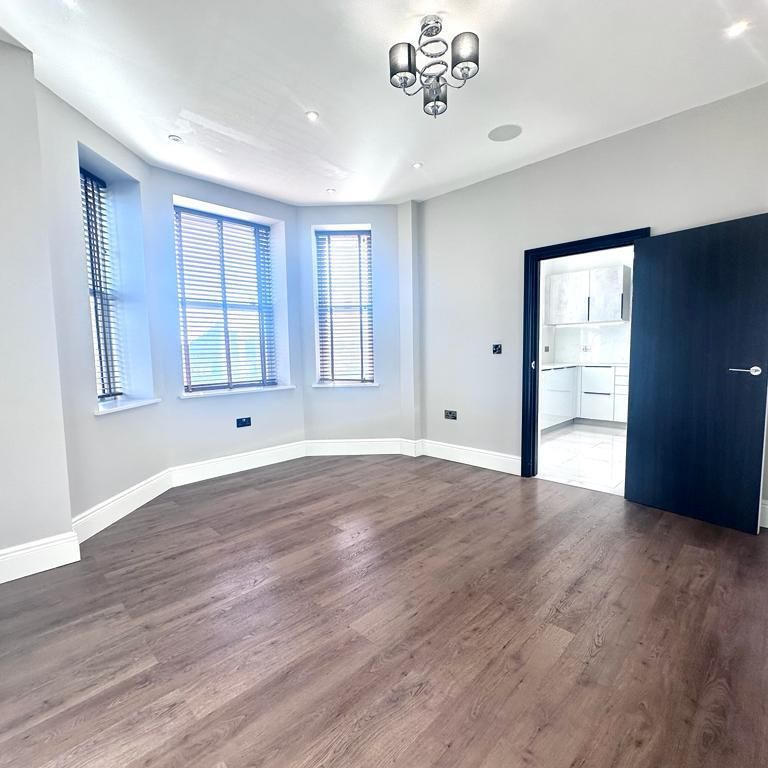 2 bedroom apartment to rent - Photo 1