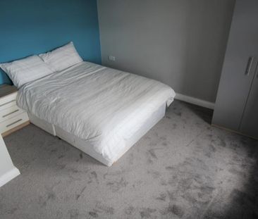 4 Bed - Flat 4, 35 Richmond Road, Headingley, Leeds - LS6 1BX - Stu... - Photo 5