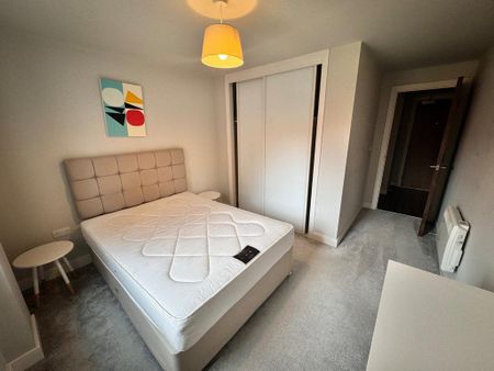 2 bedroom flat to rent - Photo 3