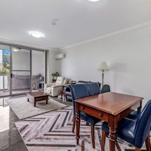 205/28-30, Burbang Crescent, Rydalmere - Photo 2