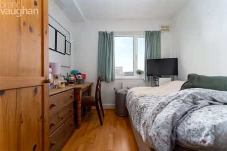 5 bedroom terraced house to rent - Photo 5