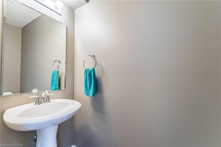 For Lease - 110 Activa Avenue Unit# D21, Waterloo, Ontario - Photo 5
