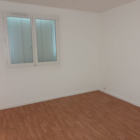 Location Appartement 3 pièces 70m² MAROMME 76150 - Photo 3