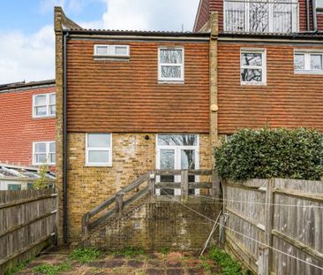 3 bedroom terraced house to rent - Photo 5