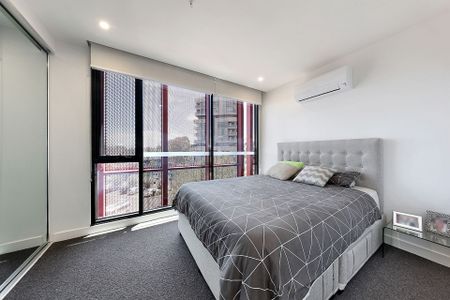 Unit 307/5 Nepean Highway, Elsternwick. - Photo 2