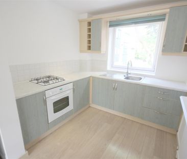 3 Bedroom Flat/Apartment To Let - Photo 5
