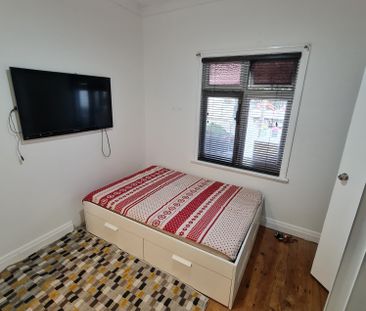 Homebush West - Photo 3