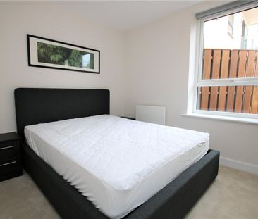 Osprey House, Bedwyn Mews, Reading, Berkshire, RG2 - Photo 2