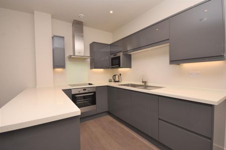 2 bedroom apartment to rent - Photo 5