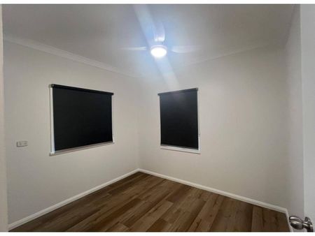 RENOVATED TWO BEDROOM COTTAGE - Photo 2