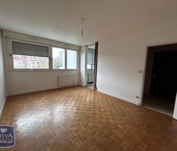 Location Appartement 1 pièce 31m² ST ETIENNE 42100 - Photo 3