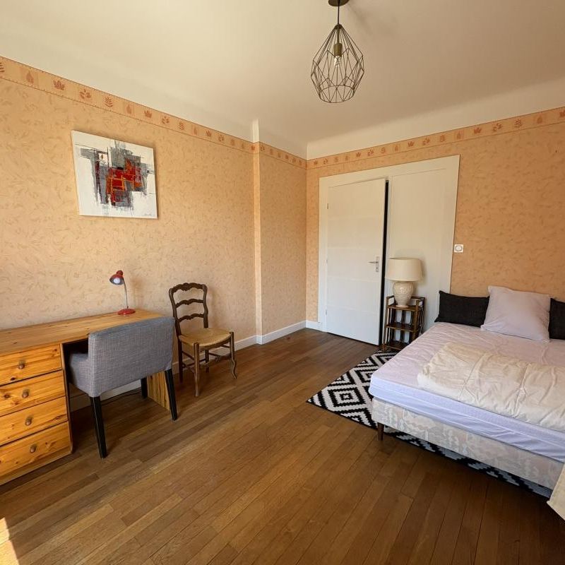 Location Appartement 1 pièce Meublé 14m² CHAMBERY 73000 - Photo 1