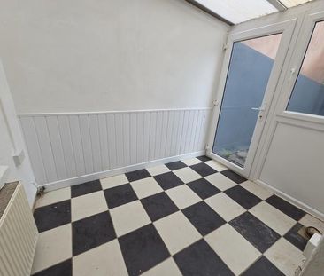 2 bedroom terraced house to rent - Photo 3