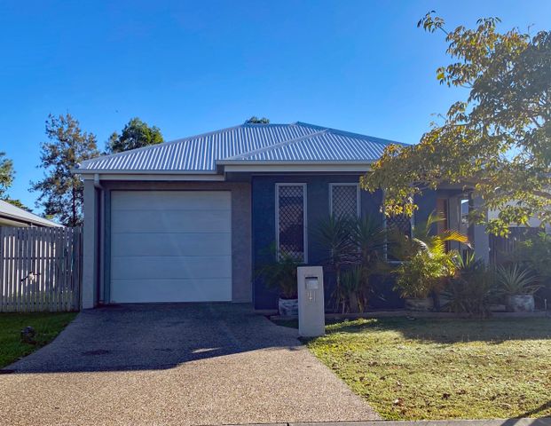 41 Friday Avenue, Burdell QLD 4818 - House For Rent | Domain - Photo 1