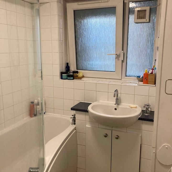 2 Bed Flat, Therfield Court, N4 - Photo 1