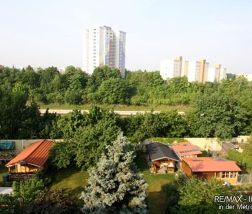 Gemütliche Dachgeschosswohnung mit Loggia und Einbauküche - Foto 1