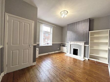 2 bedroom terraced house to rent - Photo 4
