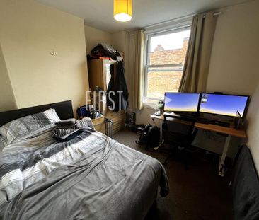 6 bedroom terraced house to rent - Photo 3