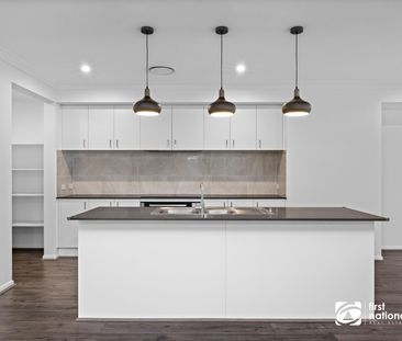 EXECUTIVE TWO STOREY PROPERTY IN BEAUTIFUL CLEVELAND - NB RENT INCR... - Photo 1