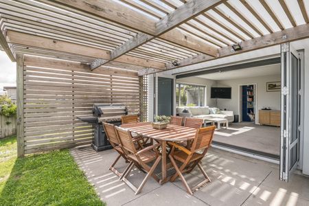 104 Navigation Drive, Whitby - Photo 3