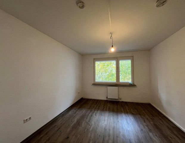 Attraktiv! Günstige 3-Zimmer-Wohnung in guter Wohnlage - Foto 1