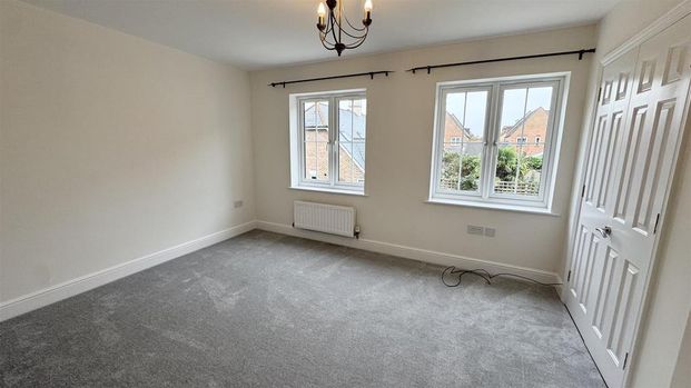 2 bedroom detached house to rent - Photo 1