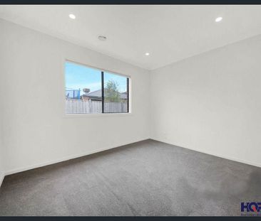 Modern Family Home in Wyndham Vale - Photo 3